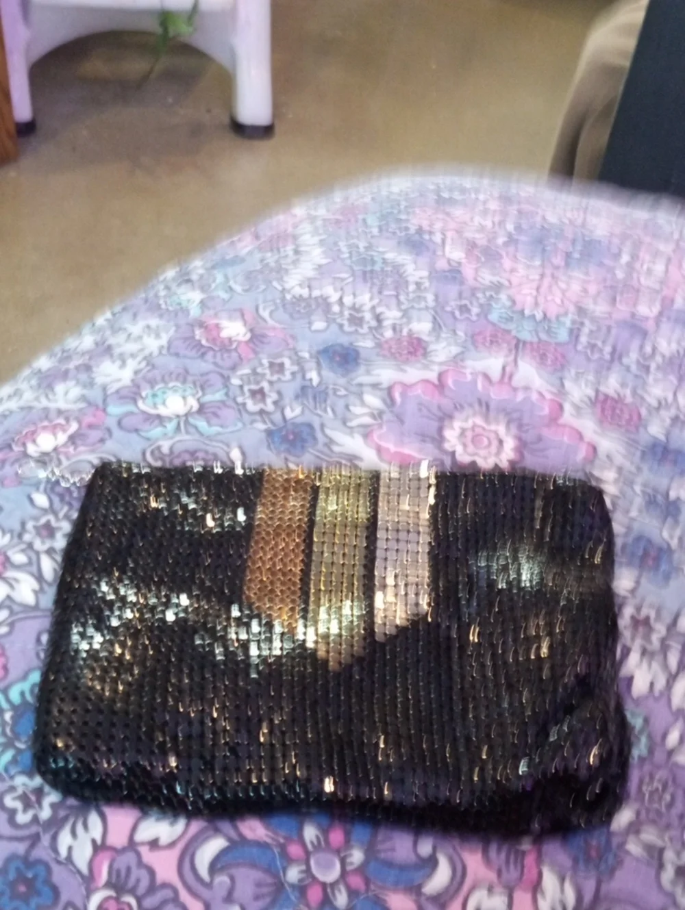 Pristine Metallic Mesh Evening Clutch